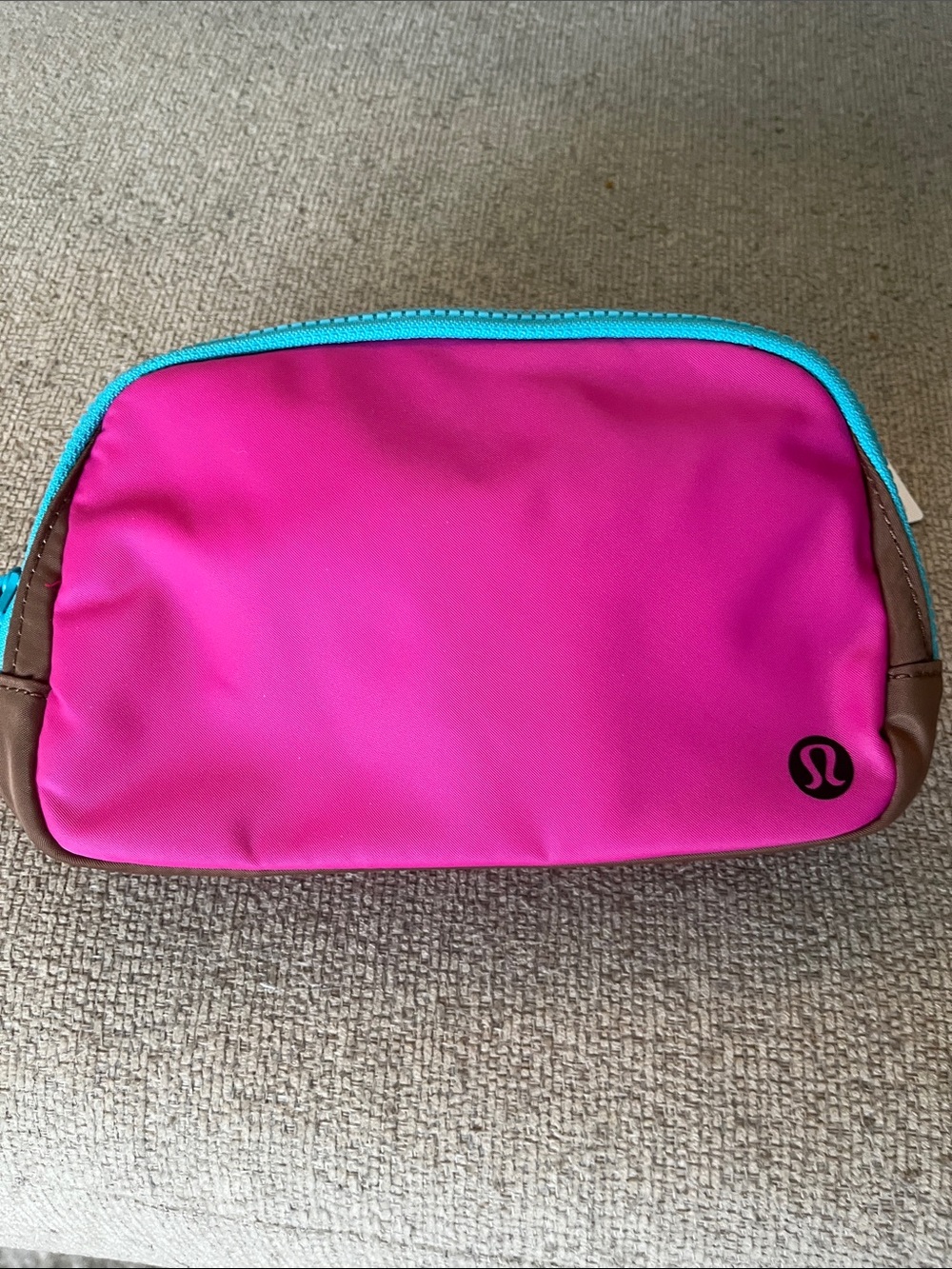 Lululemon Everywhere Belt Bag NWT